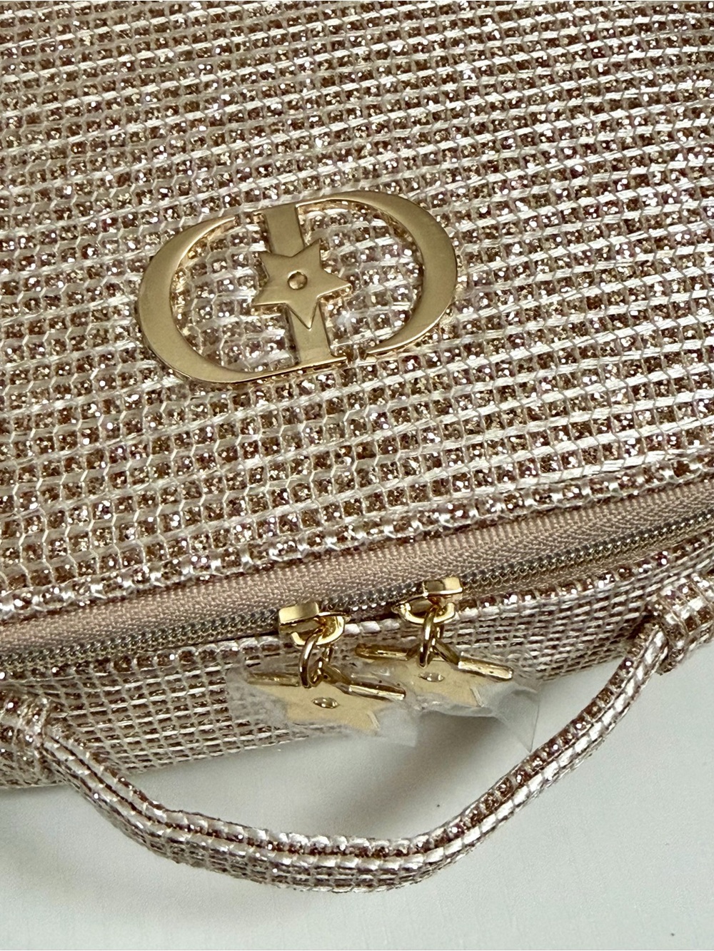 Woven Metallic Gold Top-Handle Women’s Bag - Picture 5 of 6